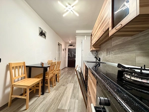 Apartament cu 3 camere, 2 bai  - zona Tractorul - imagine 5
