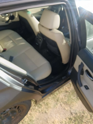 Dezmembrez bmw e90/e91 m47/n46 gri/negru automat/manual - imagine 2