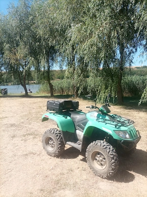 Vând ATV sau schimb cu o dubiță cu 9 sau7 locuri 