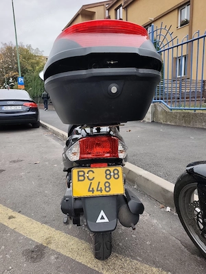 Scuter fără PERMIS limitat la 25 km h - imagine 2