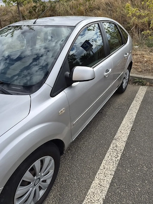 Ford Focus 2 2007  - imagine 3
