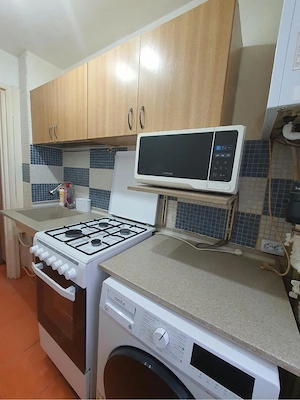 Apartament 3 camere decomandat, etaj 2 Câmpina - imagine 5