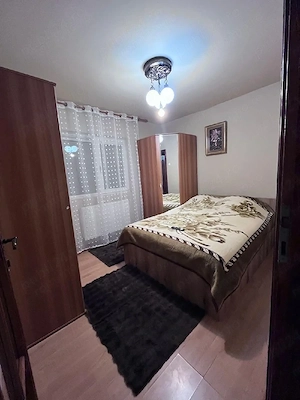 Închiriez apartament cu doua camere zona Dambovita - imagine 2