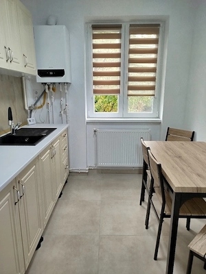 Închiriez apartament 2 camere - imagine 5