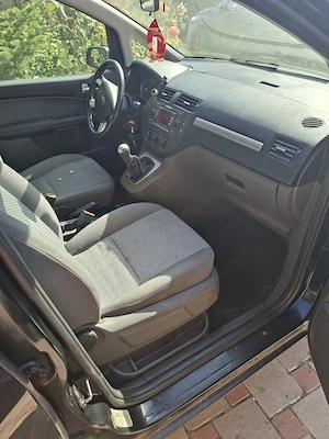Vind Ford Focus C Max 2005,1,6 benzina,206496 km,in circulatie,itp 05.2027,asig.valabila - imagine 8