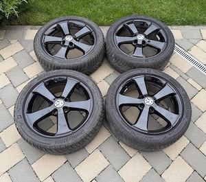 Set roti iarna VW Passat CC jante 17 5x112 anvelope iarna 225 45 17