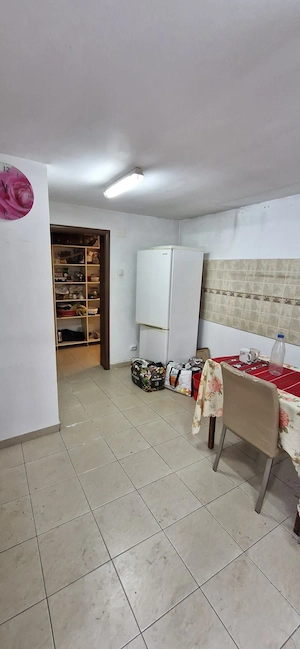 Casa 4 camere zona Petrom sos Alexandriei - imagine 4
