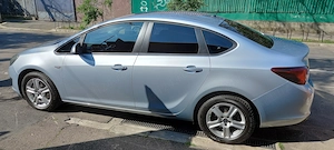 De vanzare opel astra j