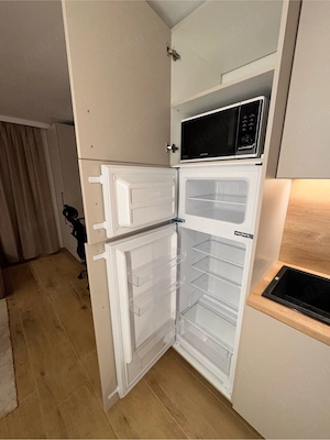 Garsoniera renovata complet,prima inchiriere,340 euro pe luna  - imagine 4