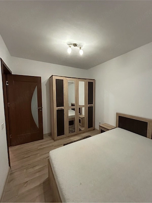 inchiriez apartament 3 camere Podu Ros-pasaj Nicolina - imagine 2