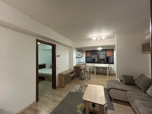 inchiriez apartament 3 camere Podu Ros-pasaj Nicolina