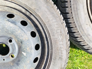Vand anvelope iarna cu jante sii capace  185 65 15 gauri 4x100 Fiat, Opel, Logan - imagine 4