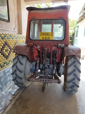 Vând tractor    - imagine 3