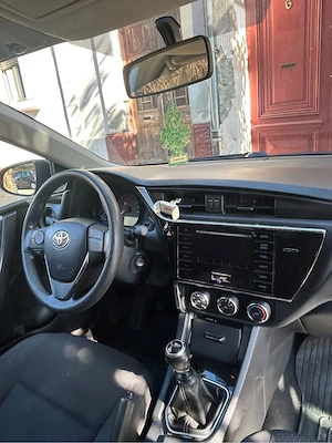 Toyota Corolla 1.3 Benzina 2017 134.000km - imagine 7