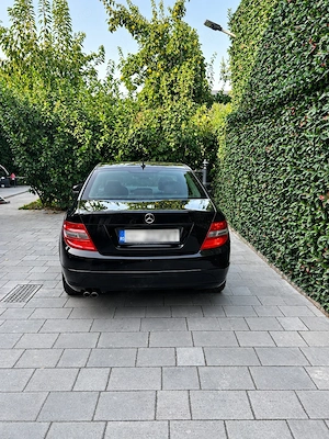 vand mercedes c 220 - imagine 2