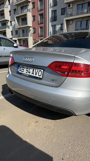 Audi A4 B8 1.8 TFSI   Bi-Xenon   Încălzire scaune - imagine 4