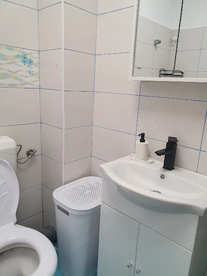 Proprietar Închirez Studio Renovat - imagine 7
