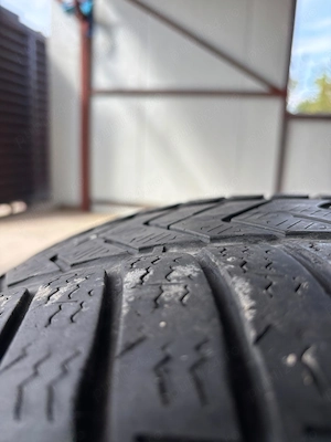Cauciucuri Iarnă Pirelli sottozero 3 dot 2022 /275/35/21