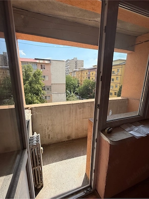 Apartament cu 3 camere,situat în cartierul Cet-Nord - imagine 2