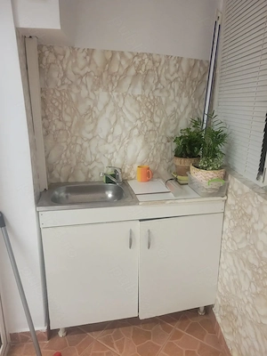 Inchiriere ,cu contract,spatiu birou mic central 250euros lunar - imagine 3