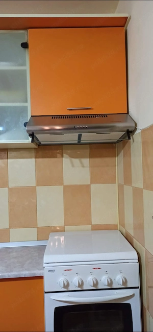 Închiriez garsonieră zona Coresi  - imagine 7
