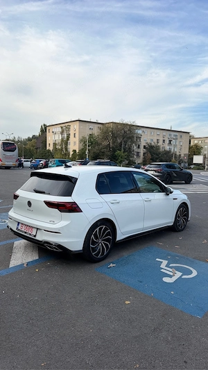 Volkswagen Golf 8 R-Line | 1.5 eTSI | 150 CP | 2  km - imagine 3