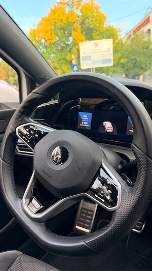 Volkswagen Golf 8 R-Line | 1.5 eTSI | 150 CP | 2  km - imagine 8
