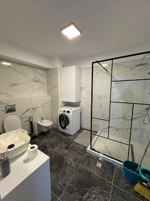 Penthouse premium cu terasă mare și vedere panoramică spre Piatra Craiului - imagine 8