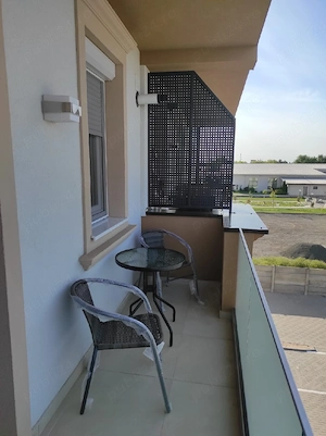 Închiriez apartament două camere în Giroc  - imagine 5