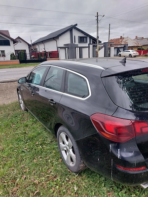 Opel astra J 2.0 Automat cu Motor Defect  - imagine 5