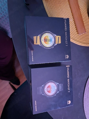 vand ceas huawei GT7 (unul pe gaben si unl pe negru) ambele sigilate