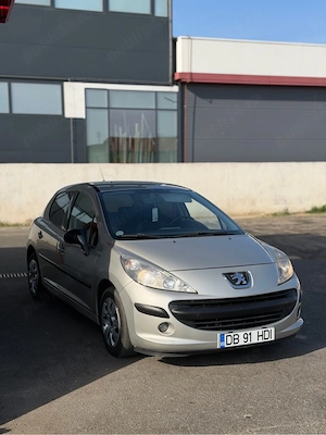 Vand Peugeot 207 1.4hdi 70cp AC 136.000km - imagine 3