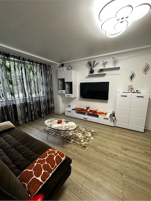 vand apartament 2 camere, la cheie - imagine 4
