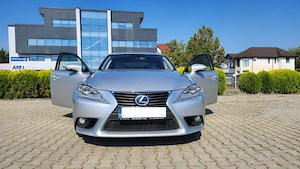 Vand Lexus IS 300h stare buna
