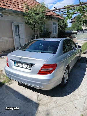 Mercedes c180 blue eficiency 2012 benzina 8800 E fara gram sau puncte de rugina - imagine 3