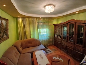 Casa de Vanzare - 3 camere - 700 mp teren - imagine 2