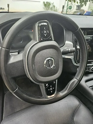 Volvo S90 D3 anul 2020 - imagine 9
