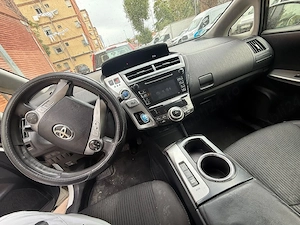 Vând Toyota Prius Plus Hybrid. Am de vânzare mai multe mașini Toyota (Corolla, Prius, SUZUKI SWACE) - imagine 5