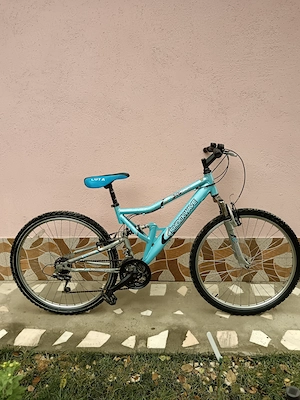 Bicicleta adolescenți sau adulți cu roti de 26