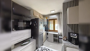 Comision 0! Vanzare apartament cu 3 camere decomandate Intre Lacuri - imagine 2