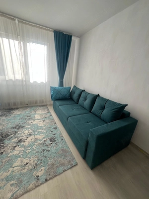 Canapea extensibila 2 m pe 1.40 cm latime cu 3 perne