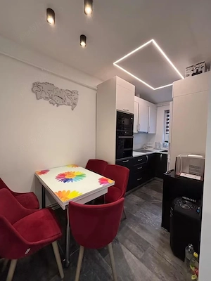 Apartament de vânzare cu 2 dormitoare  - imagine 2
