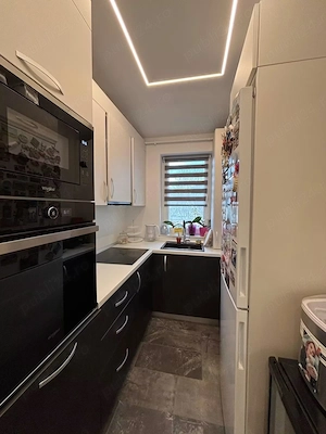 Apartament de vânzare cu 2 dormitoare  - imagine 3