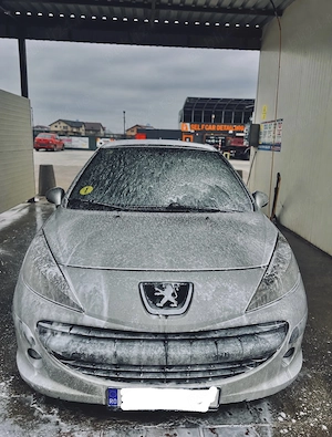 Vând Peugeot 207 motorizare 1.4 HDi
