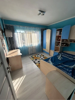 dau in chirie apartament cu 3 camere - imagine 3