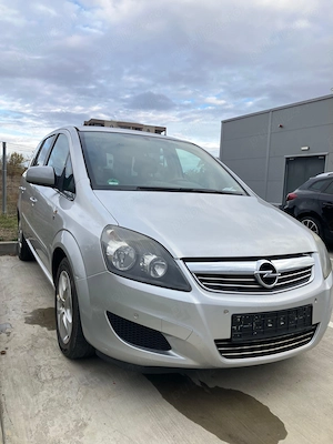 Opel Zafira 7 locuri - imagine 2