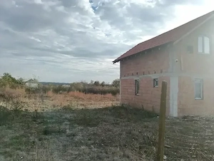 Casă la Roșu Herneacova  - imagine 3