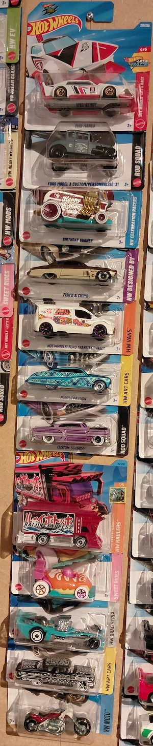 Hot Wheels Treasure Hunt