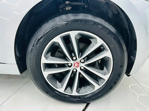 Jaguar F-Pace - imagine 9