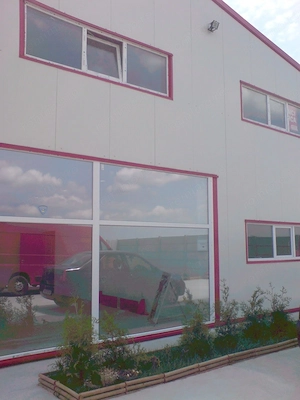 Inchiriez hala 1000 mp cu showroom si birouri - Magurele, Centura - imagine 3